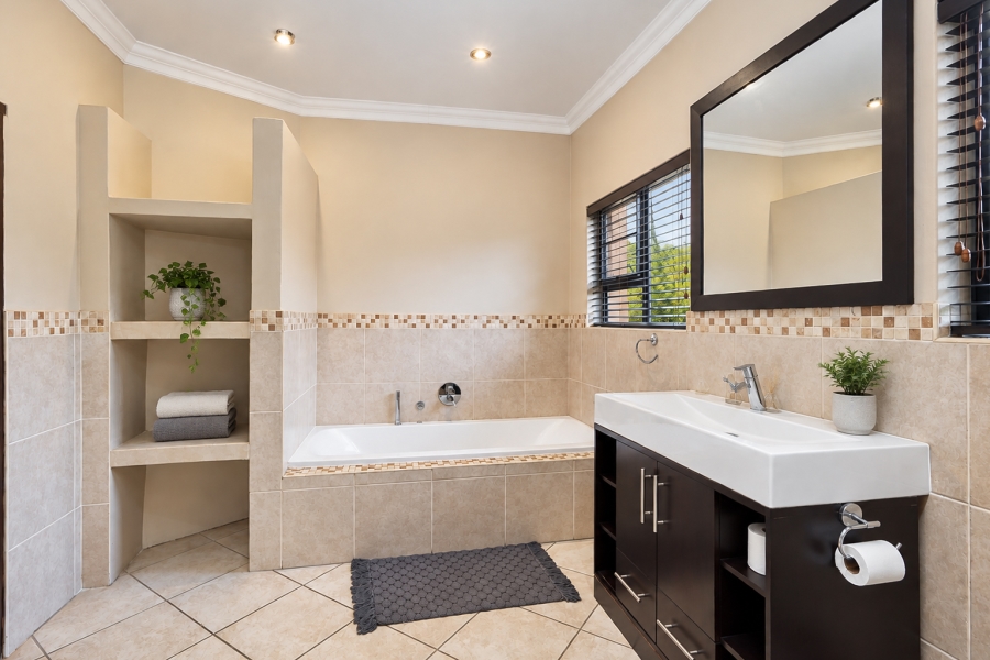 3 Bedroom Property for Sale in Chartwell Gauteng
