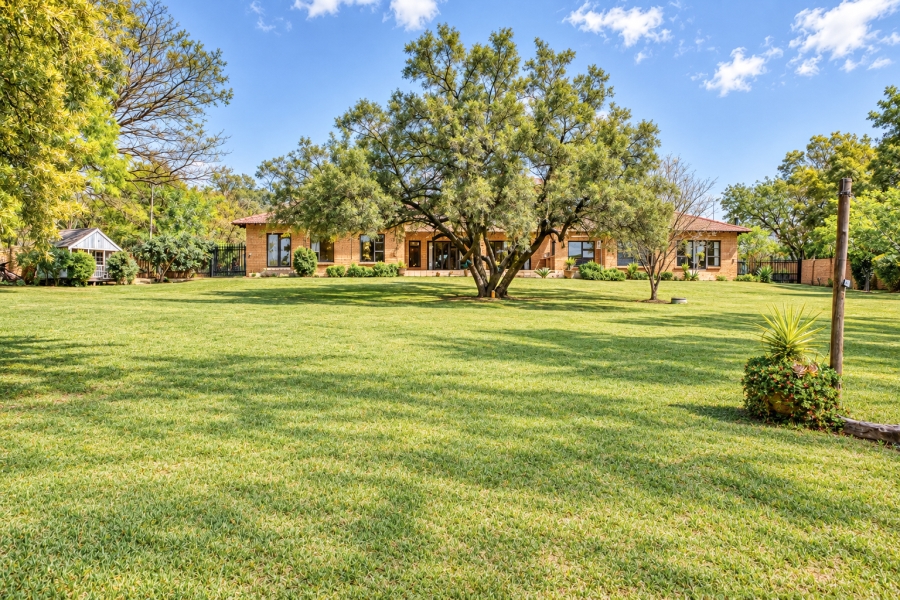 3 Bedroom Property for Sale in Chartwell Gauteng