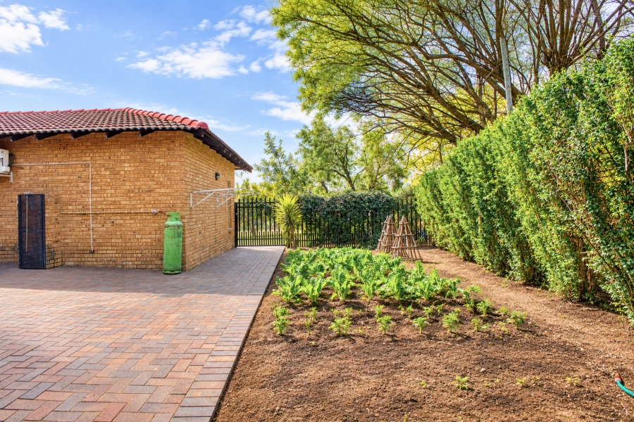 3 Bedroom Property for Sale in Chartwell Gauteng
