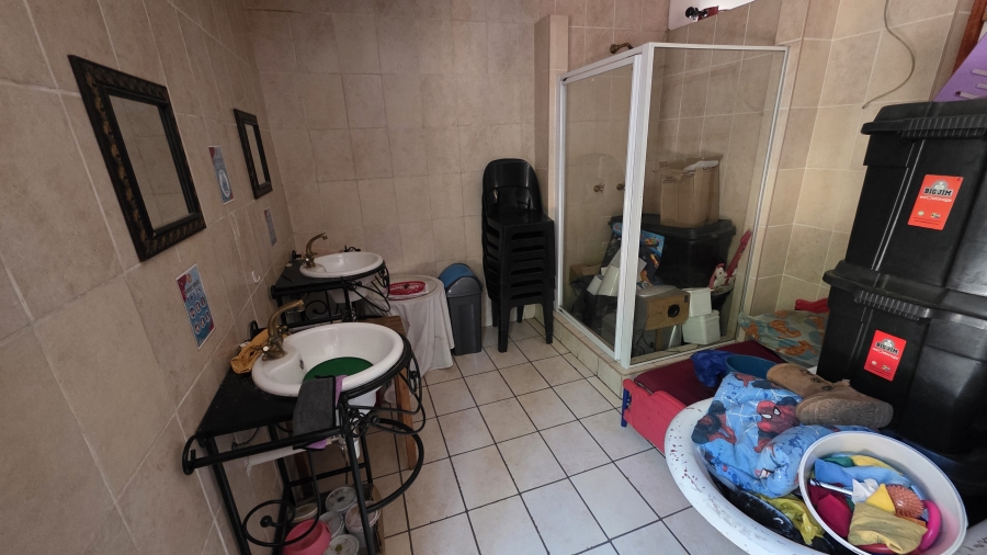 4 Bedroom Property for Sale in Gezina Gauteng