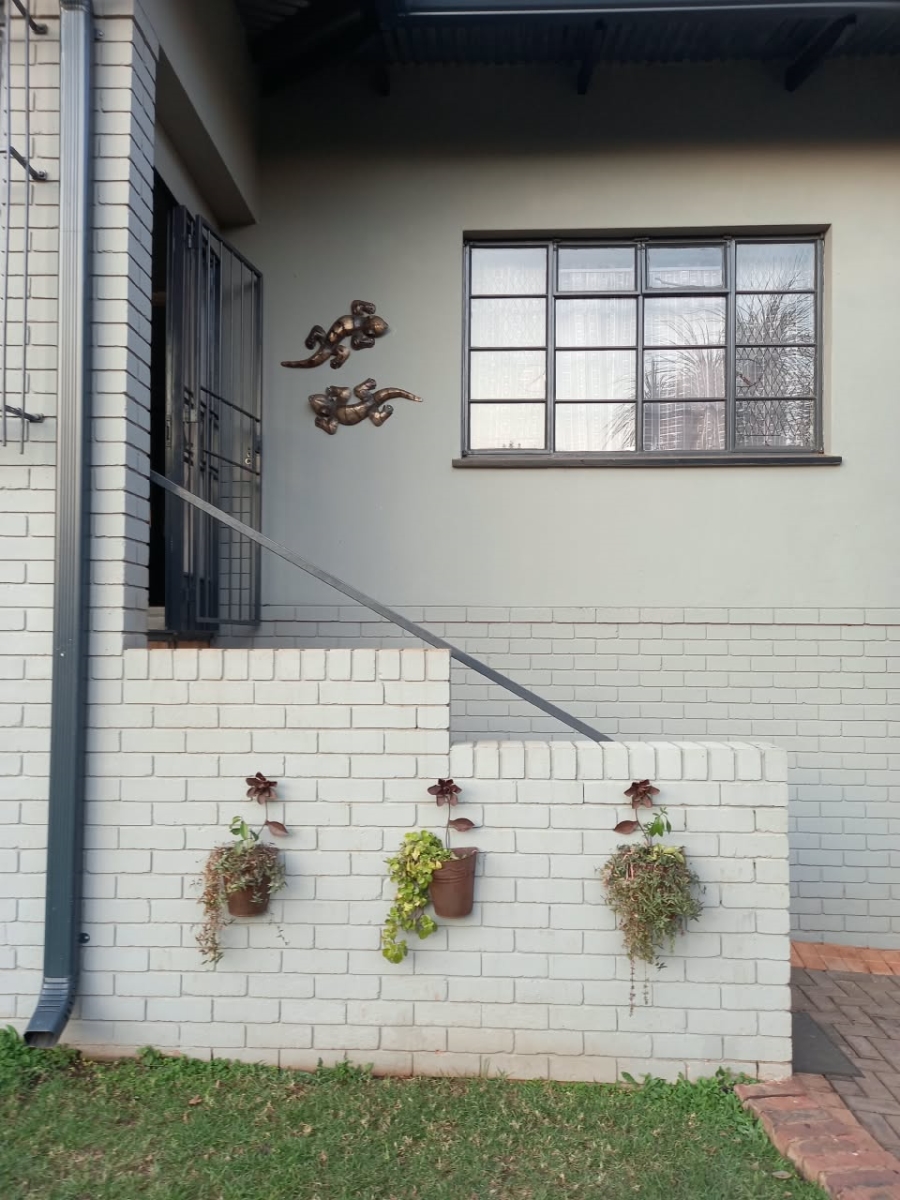 3 Bedroom Property for Sale in Wonderboom South Gauteng