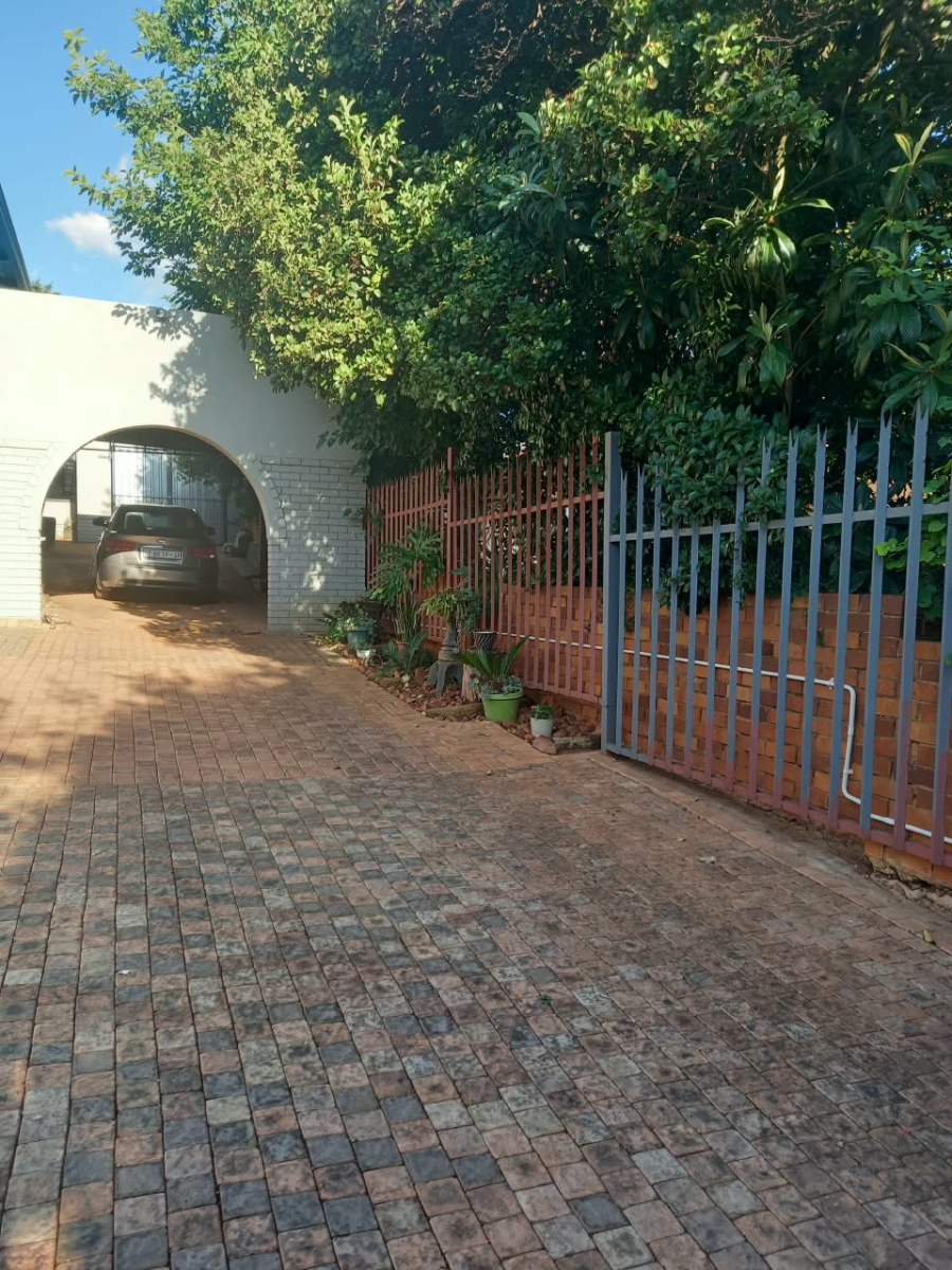 3 Bedroom Property for Sale in Wonderboom South Gauteng