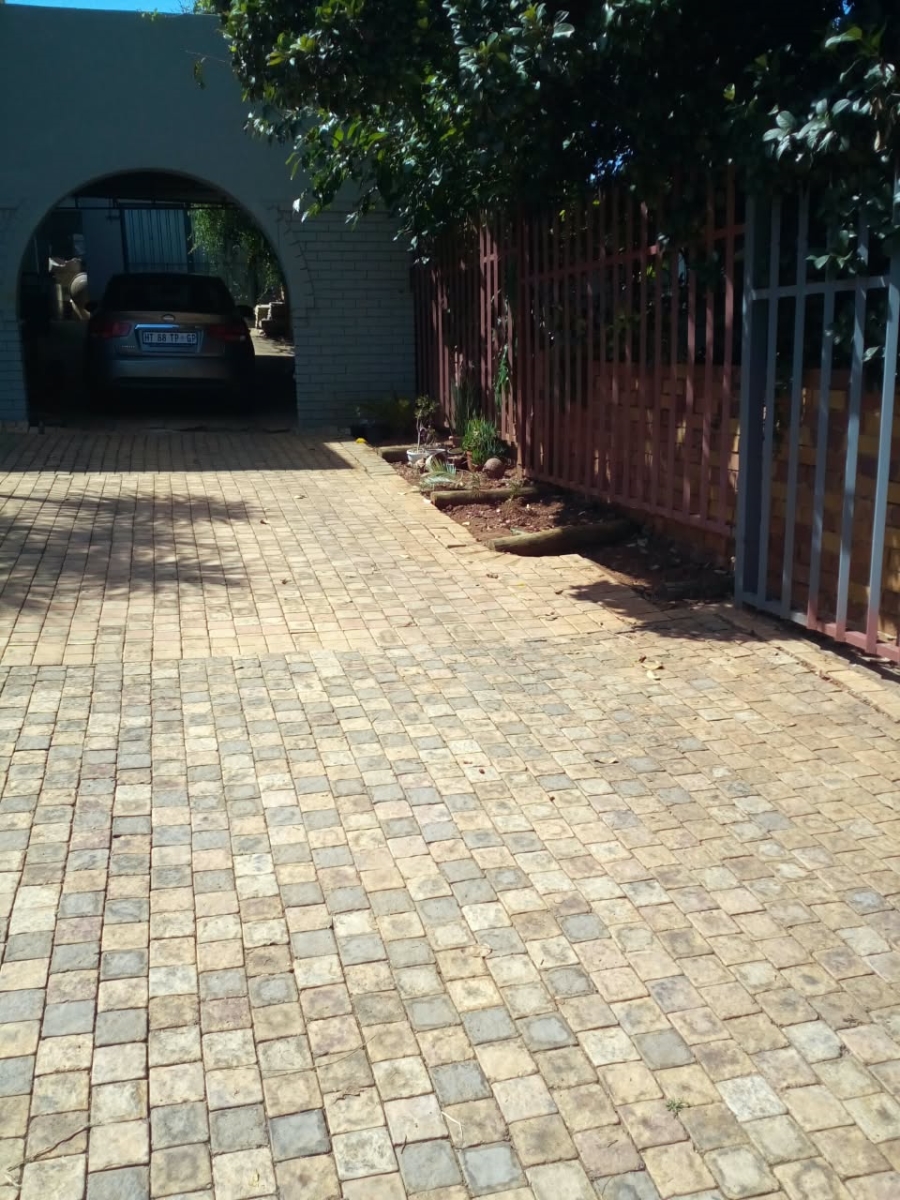 3 Bedroom Property for Sale in Wonderboom South Gauteng