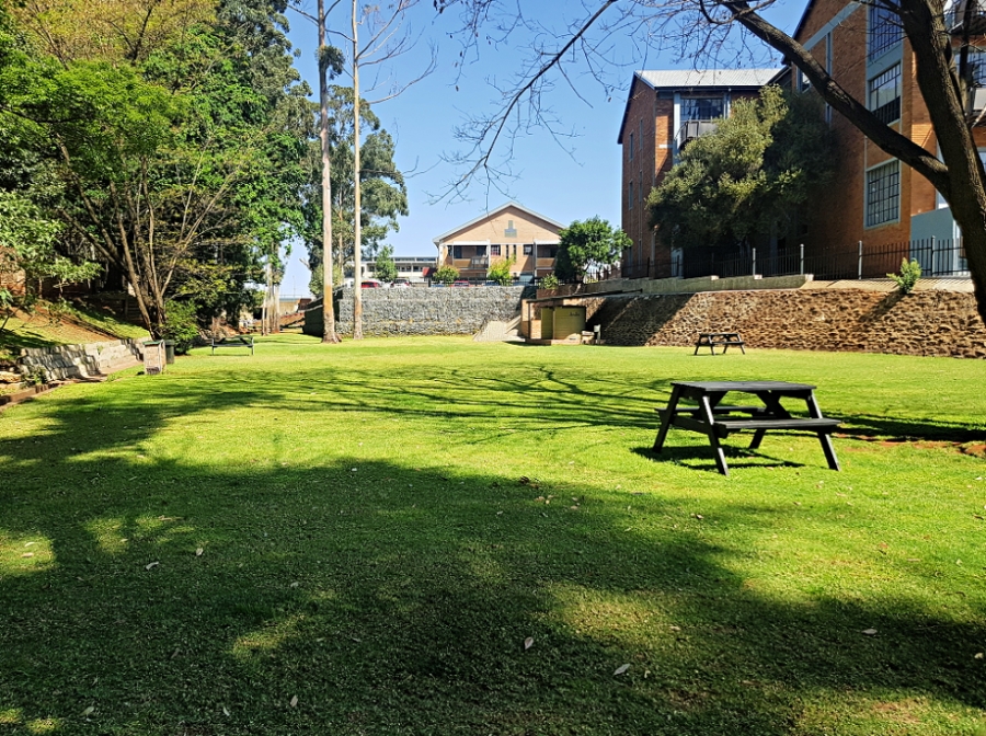 1 Bedroom Property for Sale in Braamfontein Gauteng