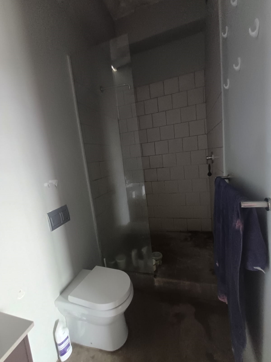 1 Bedroom Property for Sale in New Doornfontein Gauteng