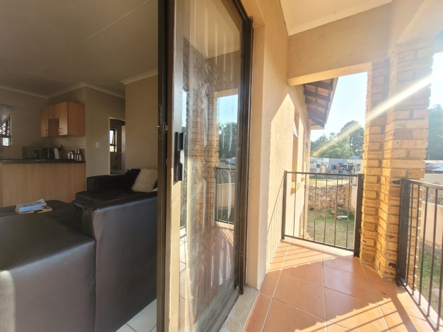2 Bedroom Property for Sale in Groblerpark Gauteng