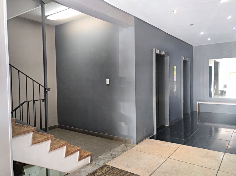 1 Bedroom Property for Sale in Braamfontein Gauteng