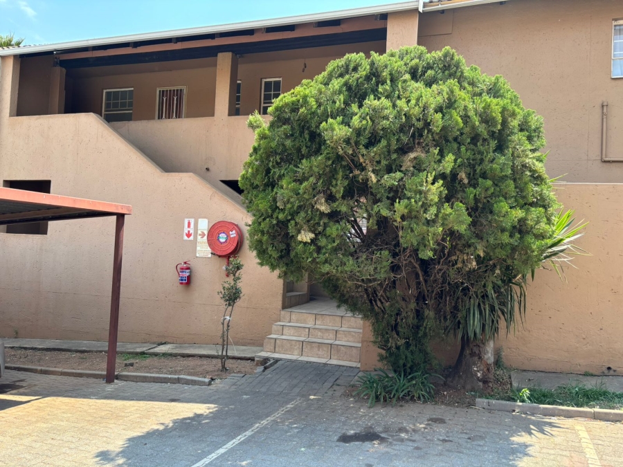 3 Bedroom Property for Sale in Lindhaven Gauteng