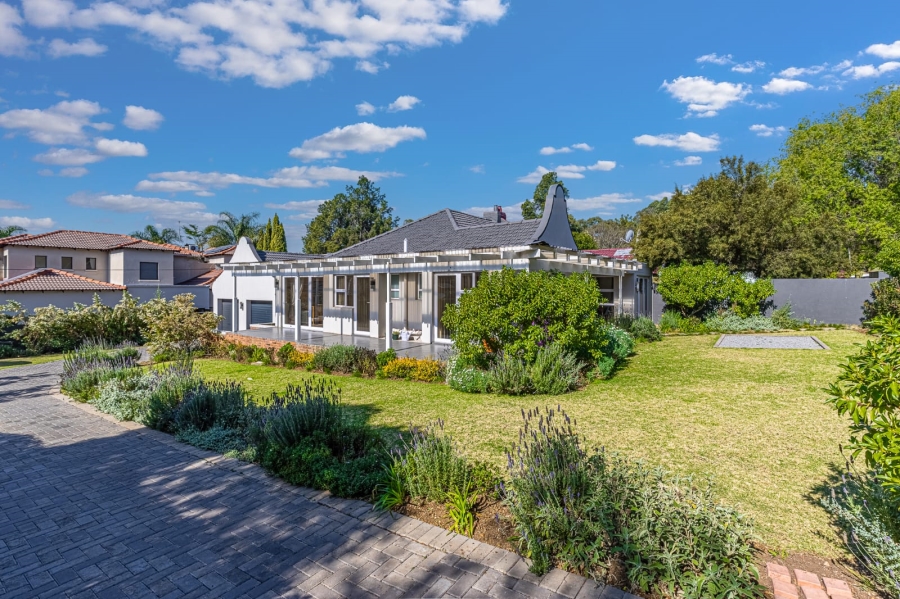 To Let 3 Bedroom Property for Rent in Thornhill Estate Gauteng