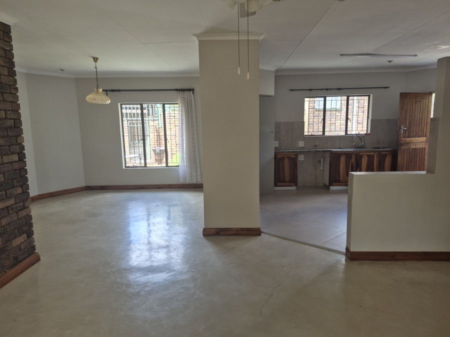 To Let 3 Bedroom Property for Rent in Faerie Glen Gauteng
