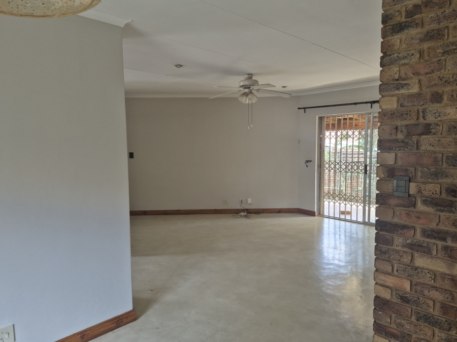 To Let 3 Bedroom Property for Rent in Faerie Glen Gauteng