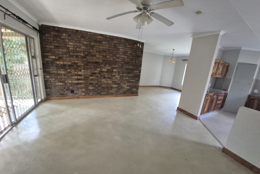 To Let 3 Bedroom Property for Rent in Faerie Glen Gauteng