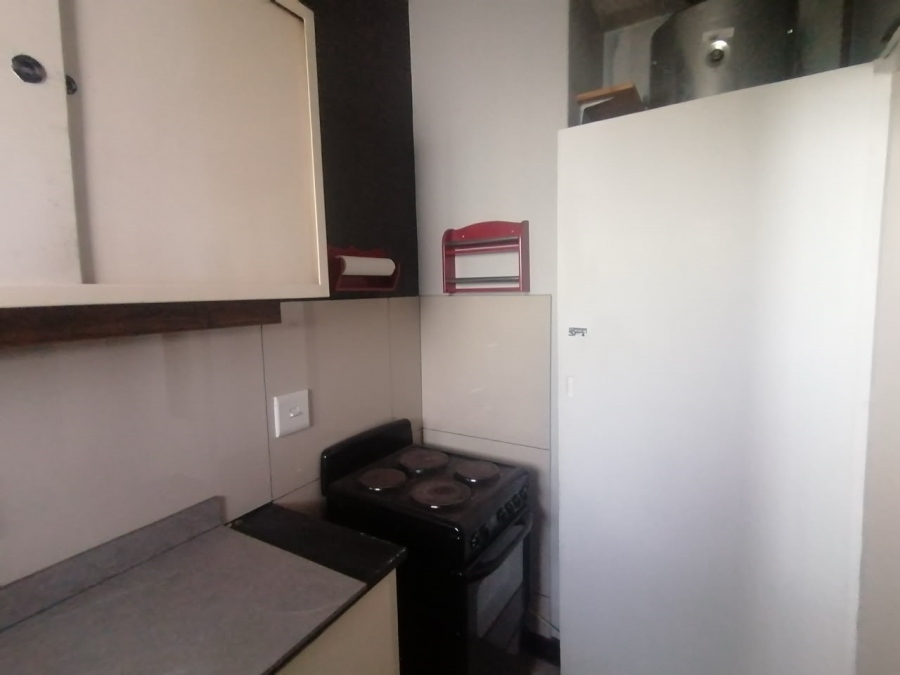 1 Bedroom Property for Sale in Queenswood Gauteng