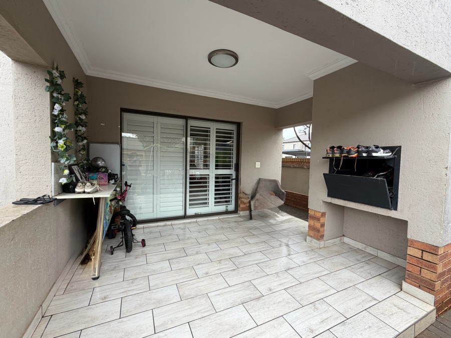 To Let 3 Bedroom Property for Rent in Montana Gauteng