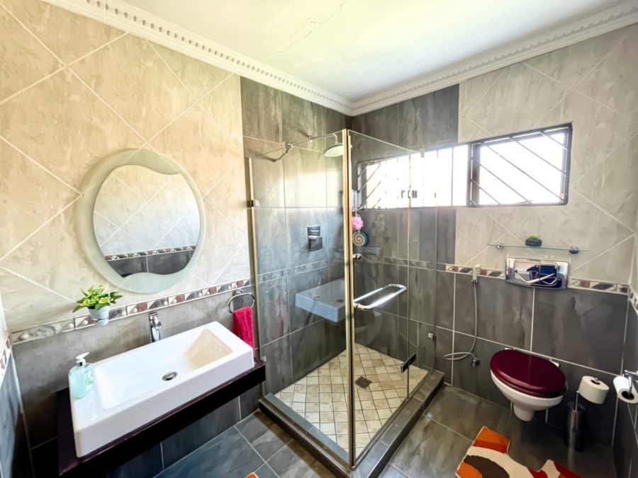 3 Bedroom Property for Sale in Mackenzie Park Gauteng