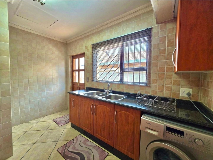 3 Bedroom Property for Sale in Mackenzie Park Gauteng