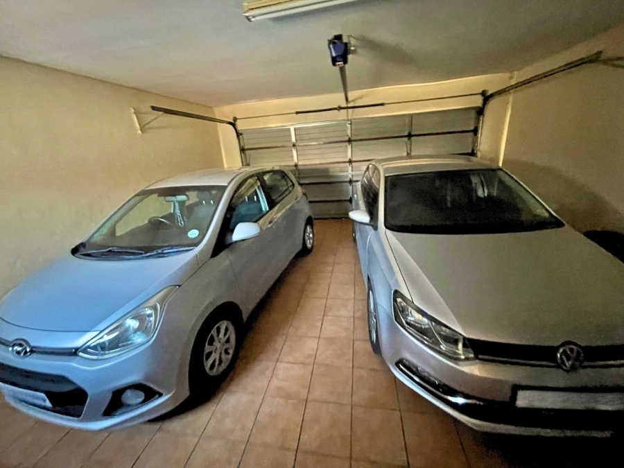 3 Bedroom Property for Sale in Mackenzie Park Gauteng