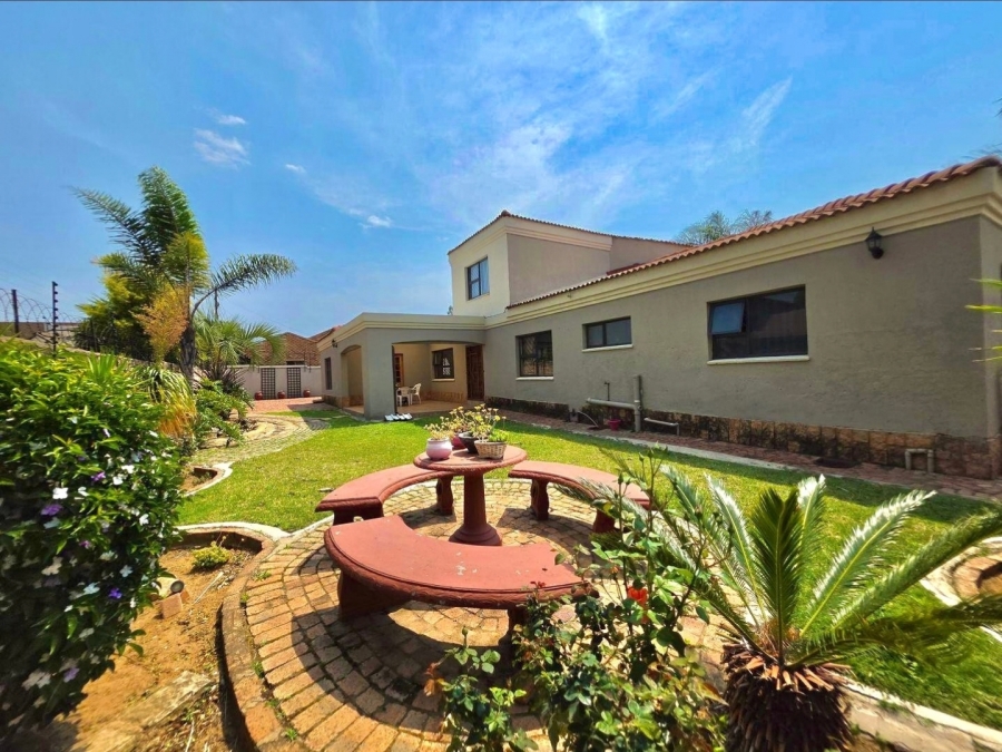 3 Bedroom Property for Sale in Mackenzie Park Gauteng