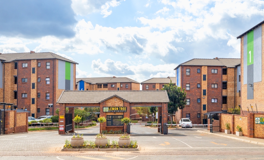 To Let 2 Bedroom Property for Rent in La Montagne Gauteng