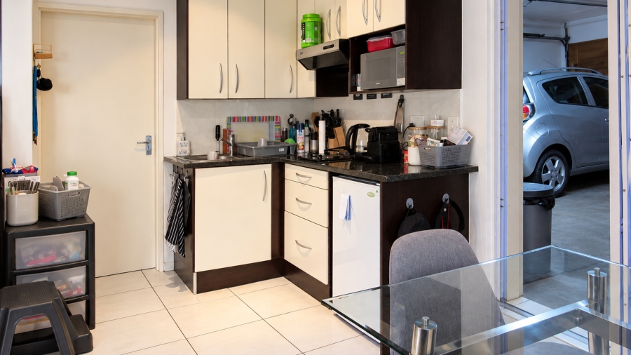 3 Bedroom Property for Sale in Sandown Estate Gauteng