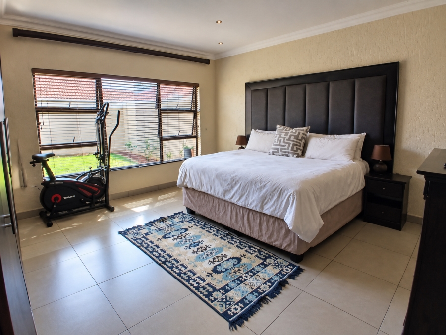 2 Bedroom Property for Sale in Three Rivers Gauteng
