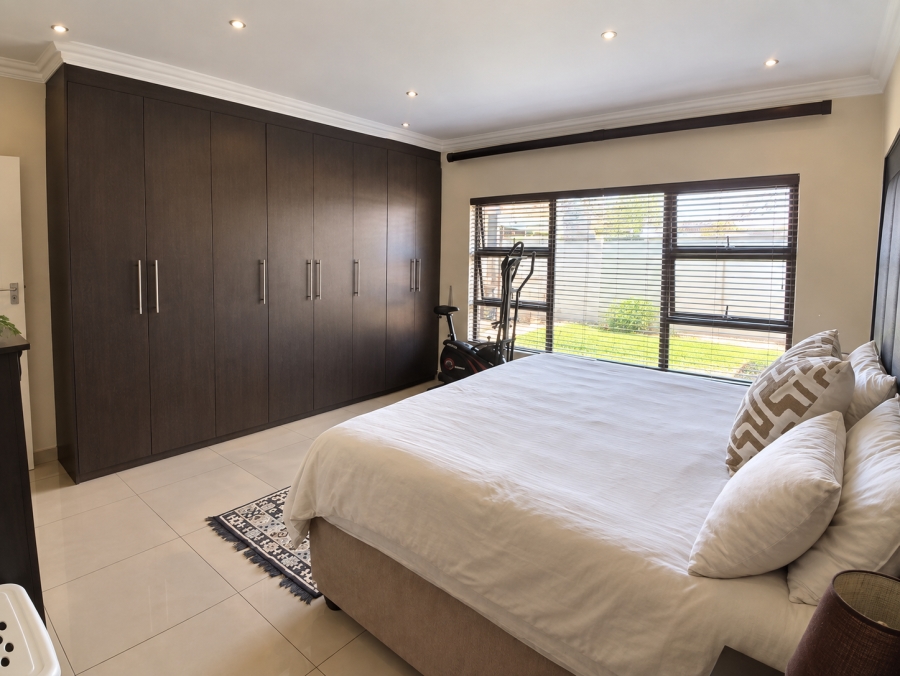2 Bedroom Property for Sale in Three Rivers Gauteng