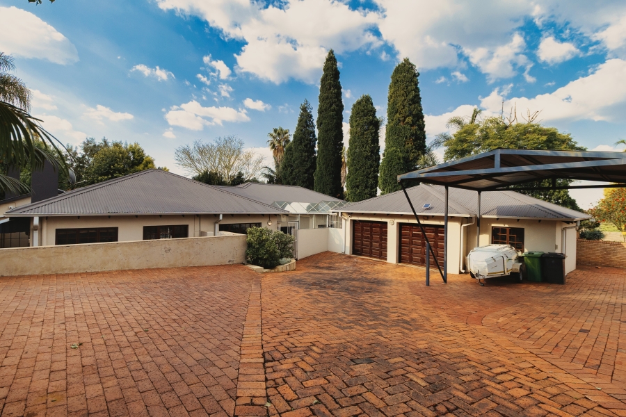 3 Bedroom Property for Sale in Moreleta Park Gauteng