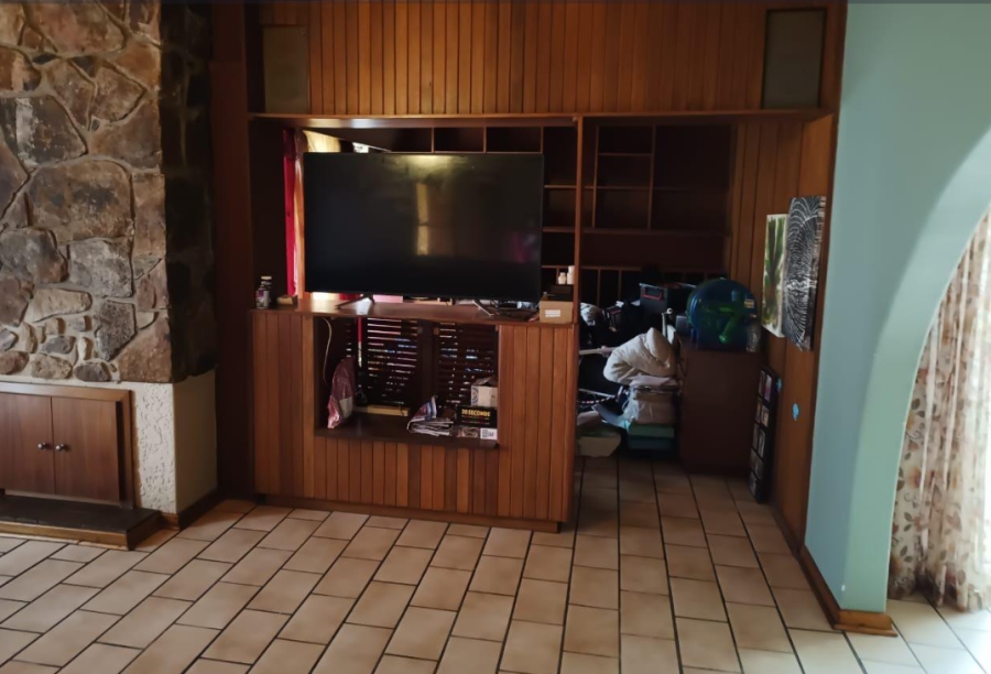 4 Bedroom Property for Sale in Risana Gauteng