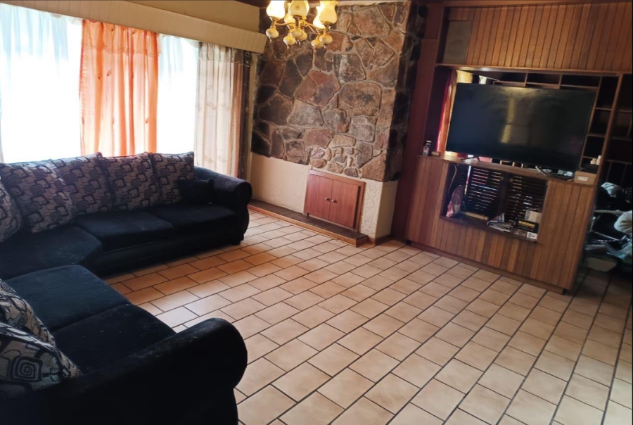 4 Bedroom Property for Sale in Risana Gauteng