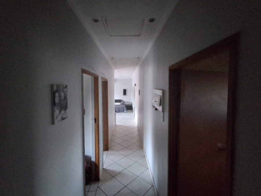 4 Bedroom Property for Sale in East Lynne Gauteng