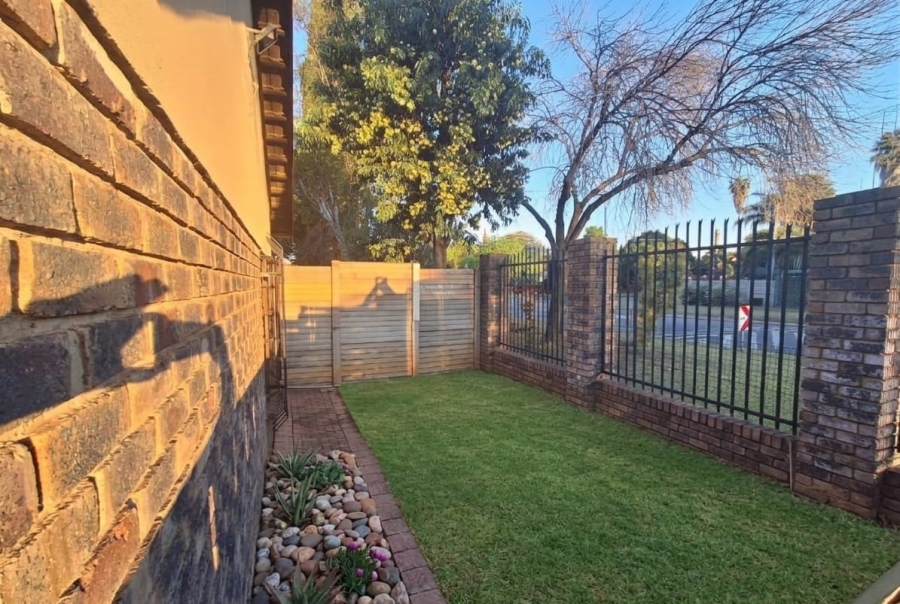 4 Bedroom Property for Sale in East Lynne Gauteng