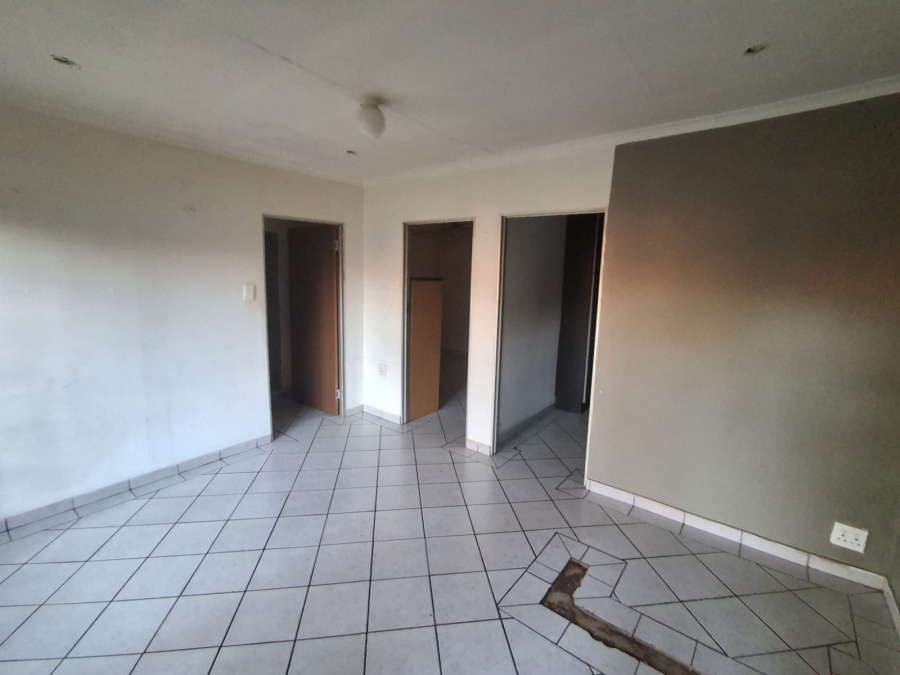 4 Bedroom Property for Sale in East Lynne Gauteng