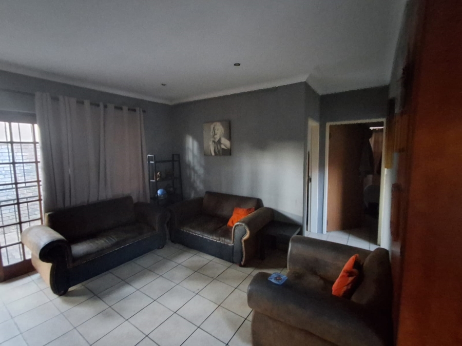 4 Bedroom Property for Sale in East Lynne Gauteng