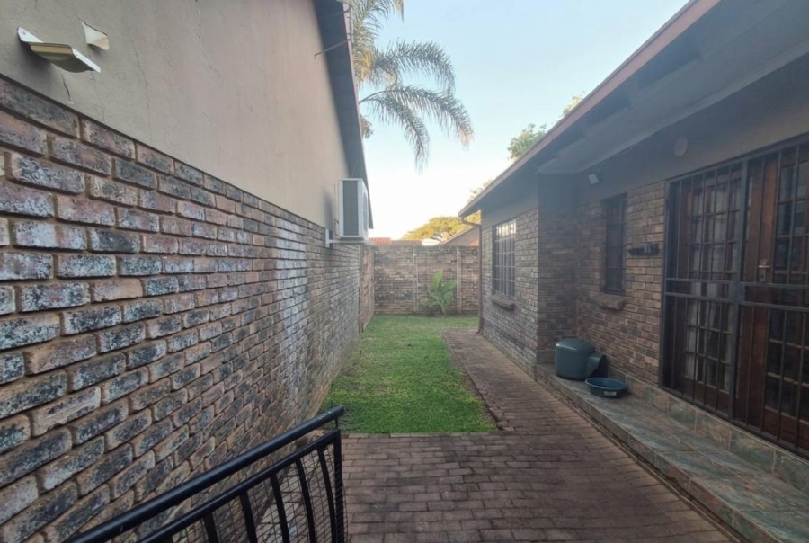 4 Bedroom Property for Sale in East Lynne Gauteng