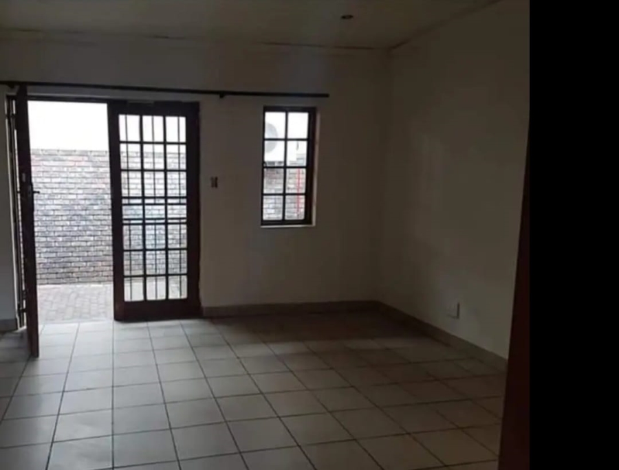 4 Bedroom Property for Sale in East Lynne Gauteng