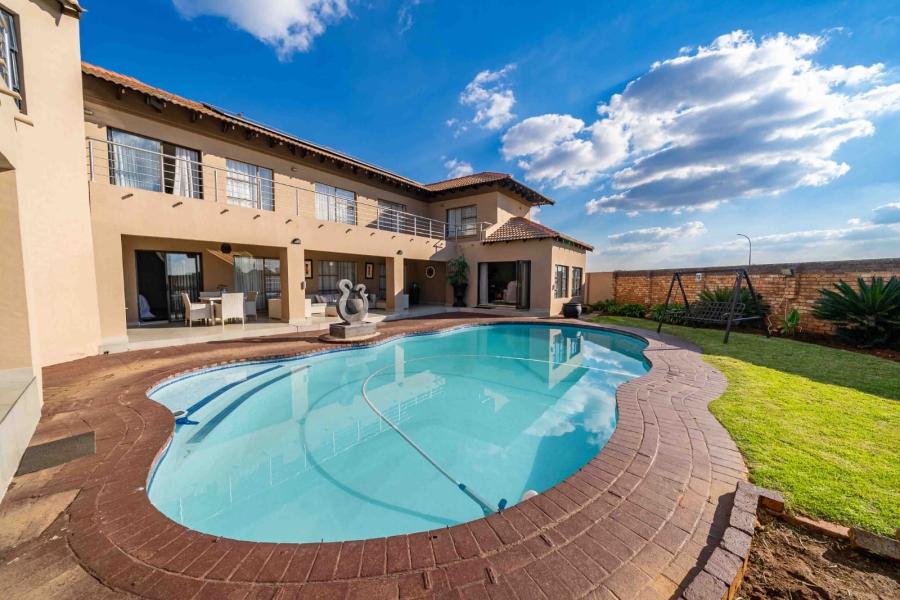 4 Bedroom Property for Sale in Sunair Park Gauteng