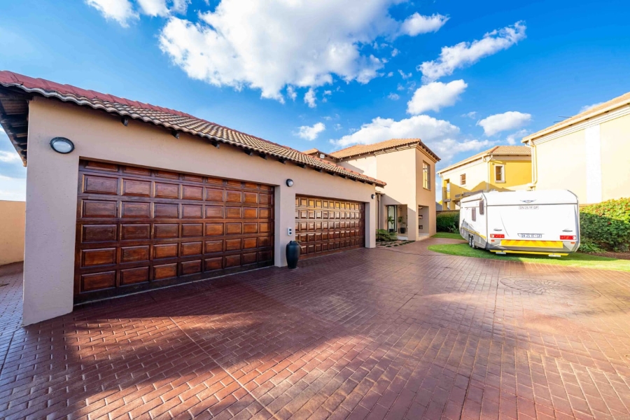 4 Bedroom Property for Sale in Sunair Park Gauteng
