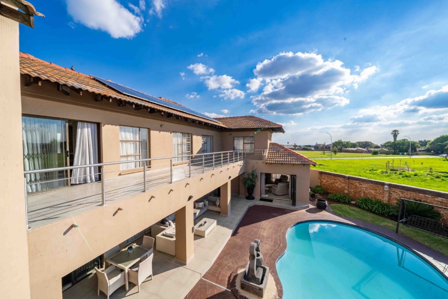 4 Bedroom Property for Sale in Sunair Park Gauteng