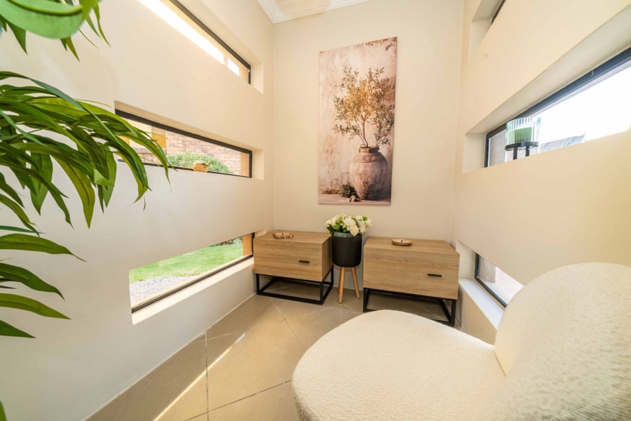 4 Bedroom Property for Sale in Sunair Park Gauteng