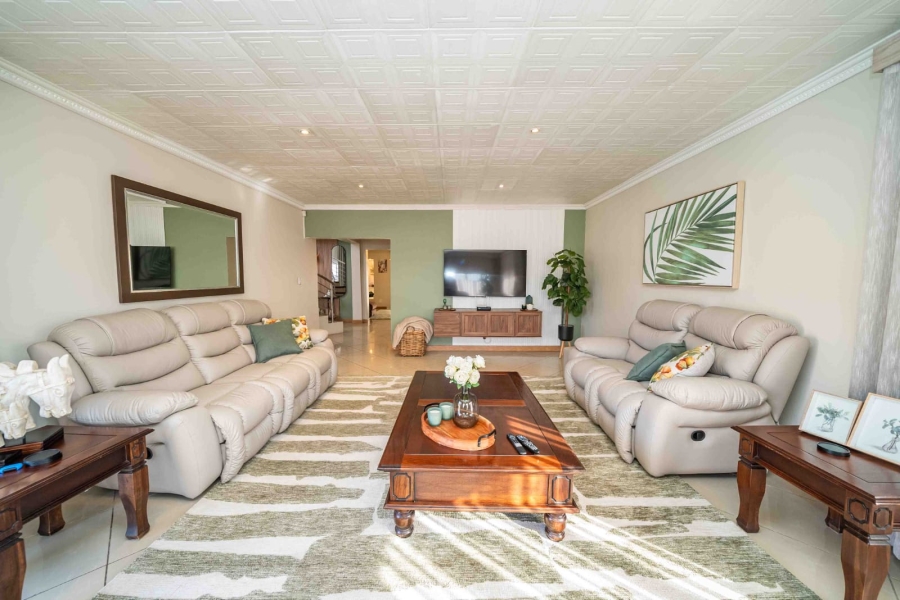 4 Bedroom Property for Sale in Sunair Park Gauteng