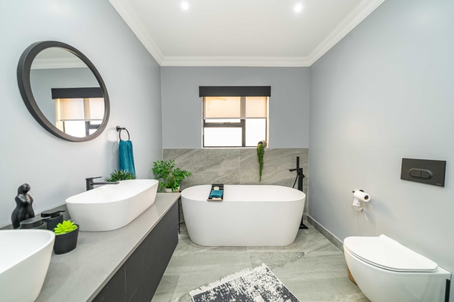 4 Bedroom Property for Sale in Sunair Park Gauteng