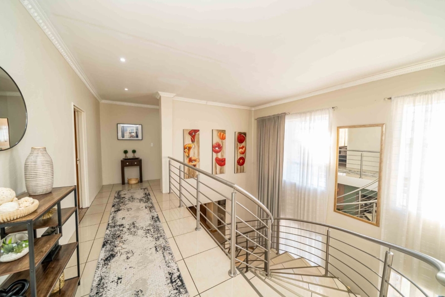 4 Bedroom Property for Sale in Sunair Park Gauteng