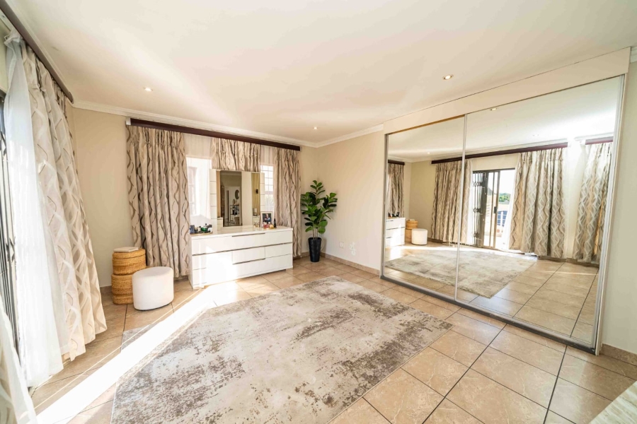 4 Bedroom Property for Sale in Sunair Park Gauteng