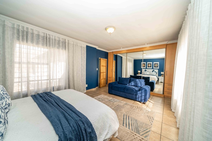 4 Bedroom Property for Sale in Sunair Park Gauteng
