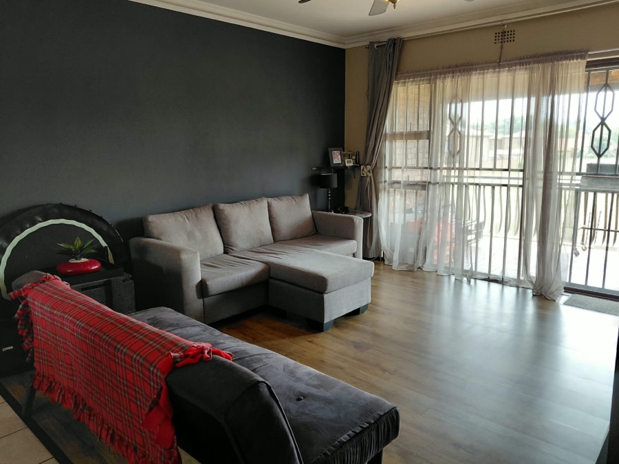 2 Bedroom Property for Sale in Sonneveld Gauteng