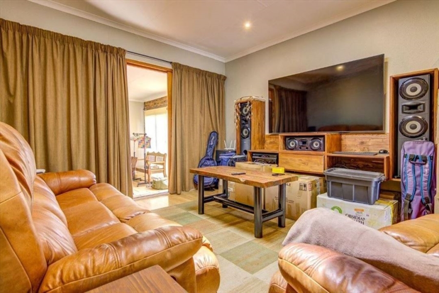 4 Bedroom Property for Sale in Allen Grove Gauteng