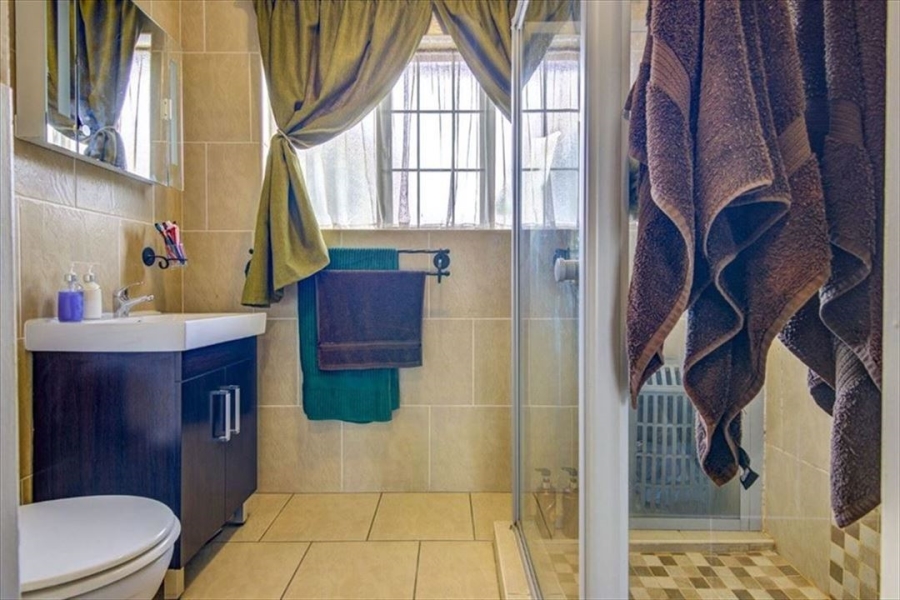 4 Bedroom Property for Sale in Allen Grove Gauteng