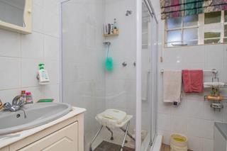 5 Bedroom Property for Sale in Glen Marais Gauteng