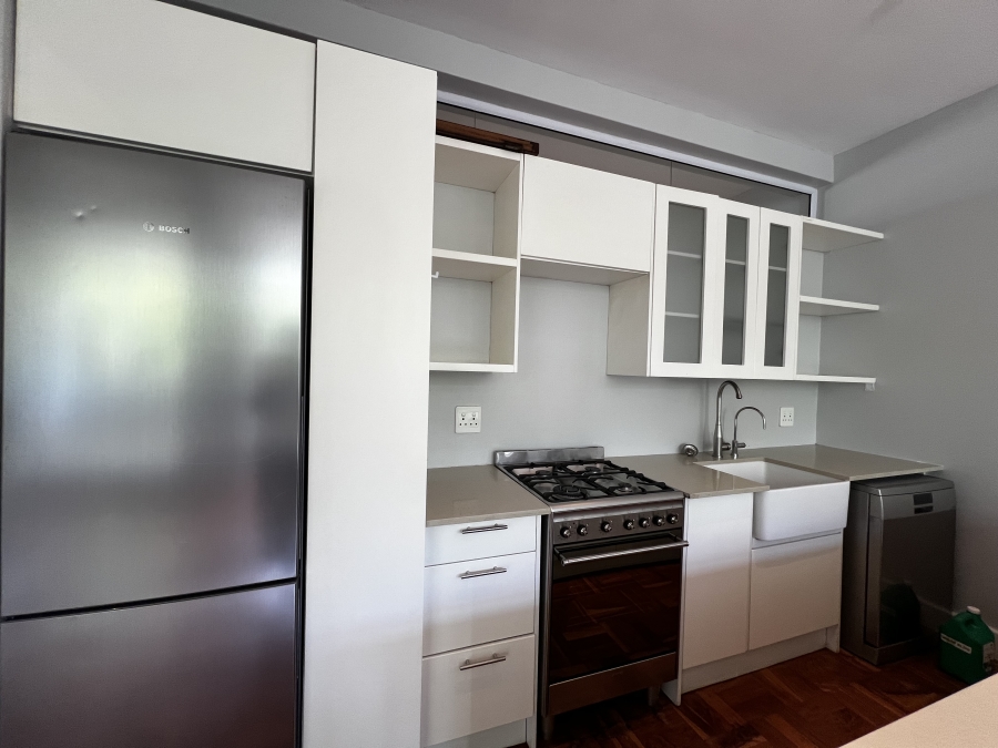 To Let 2 Bedroom Property for Rent in Illovo Gauteng