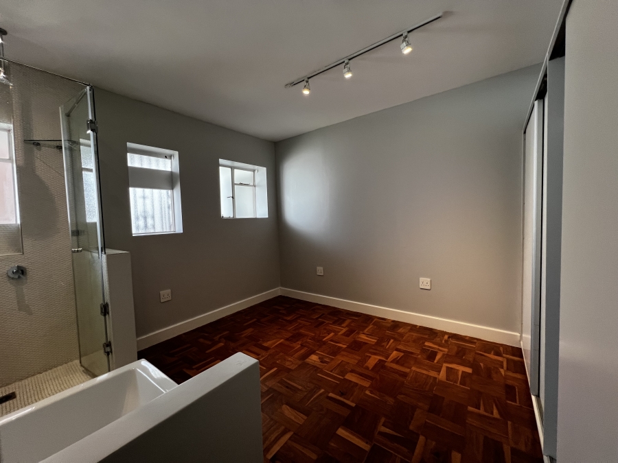 To Let 2 Bedroom Property for Rent in Illovo Gauteng